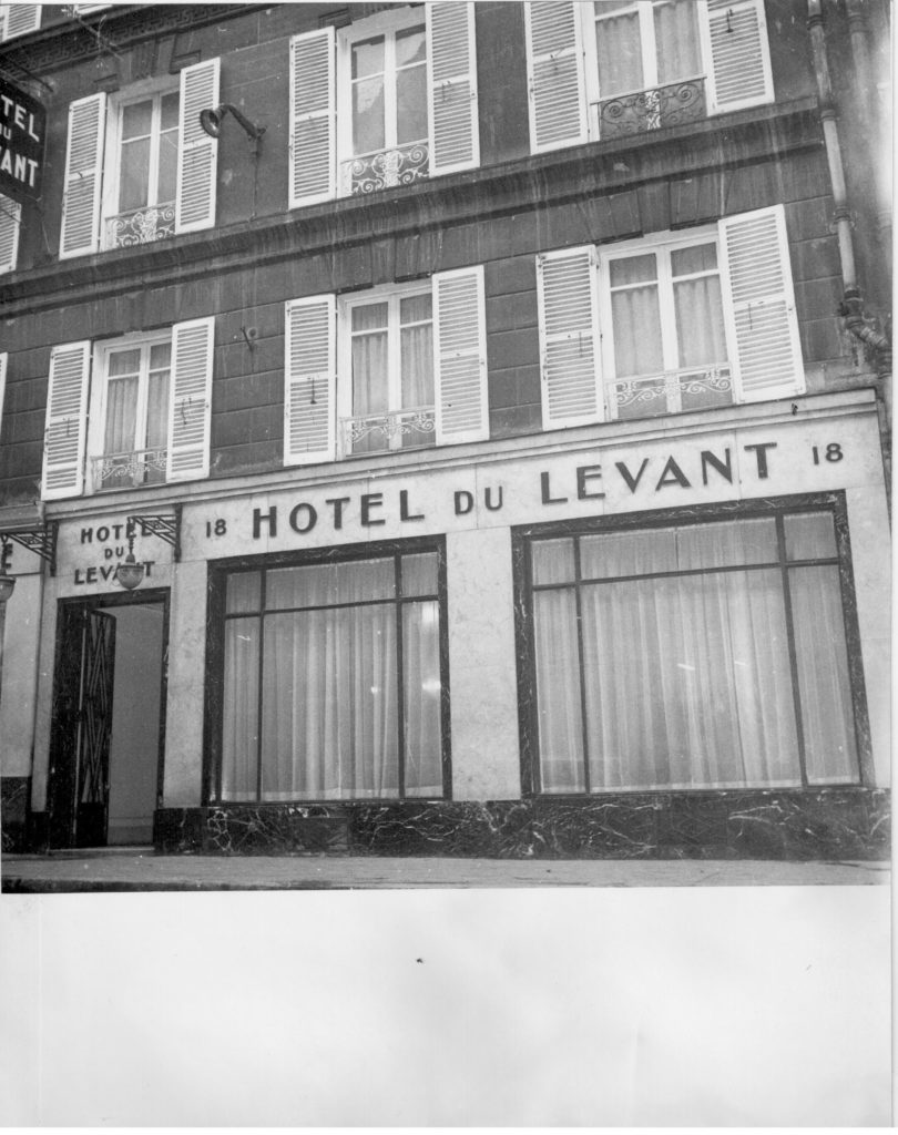 vitrine-hoteldulevant-paris